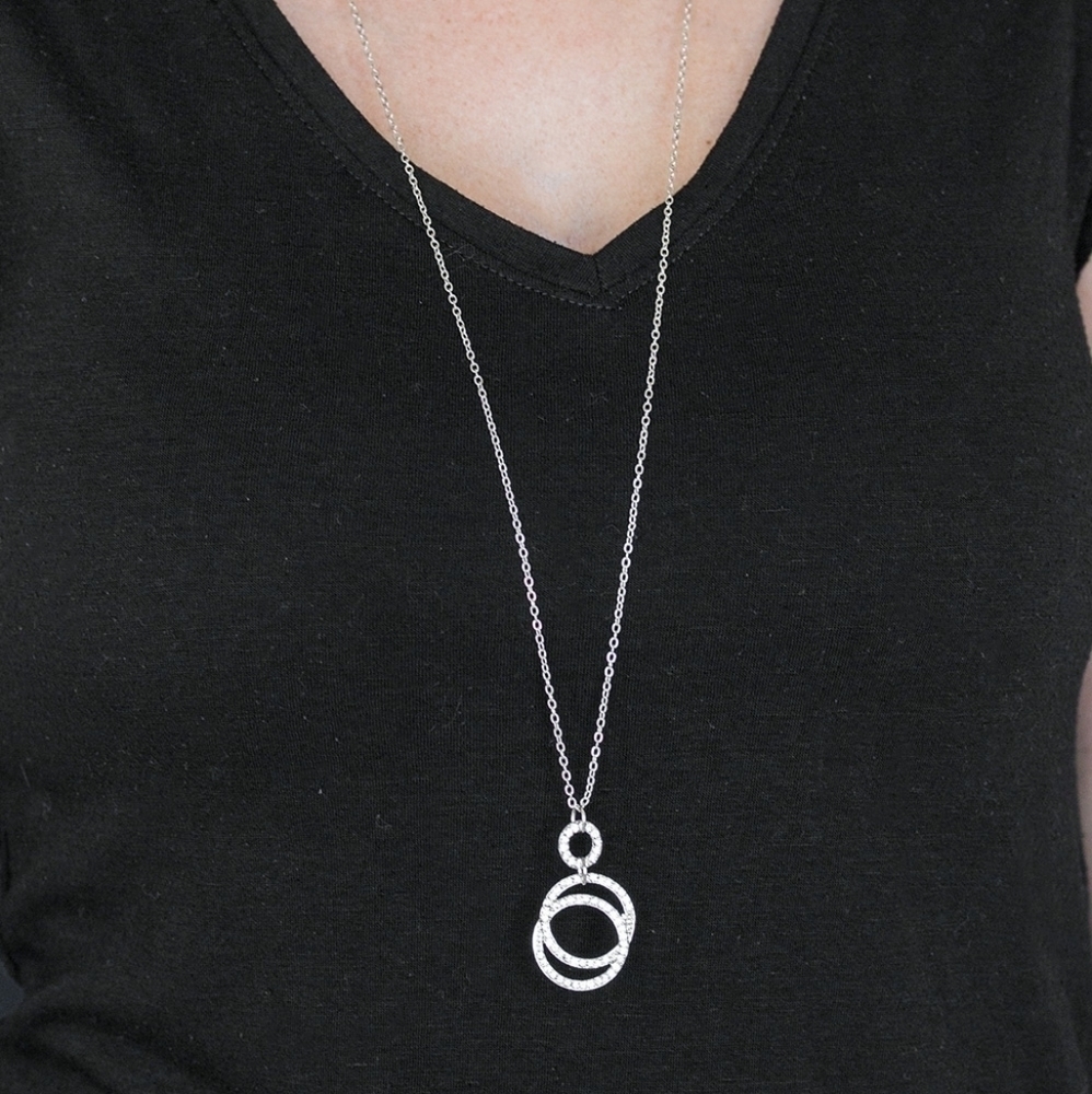 Overlapping Circle Necklace Set